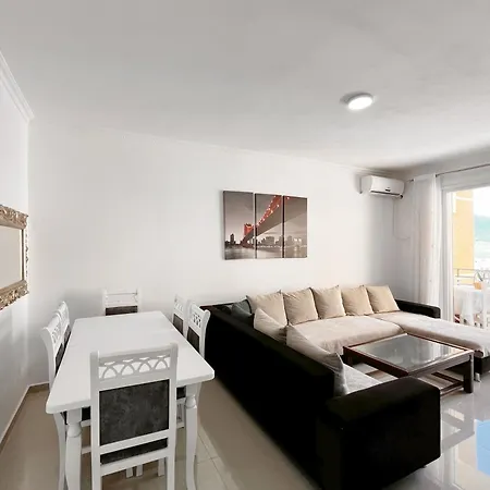 Apartment Beachside Bliss *