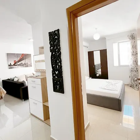 Apartment Beachside Bliss *